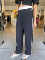 Load image into Gallery viewer, DEYNA PANT - BLACK
