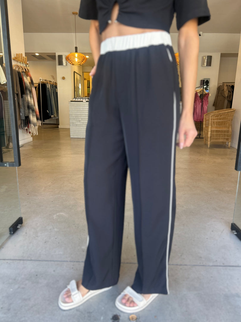 DEYNA PANT - BLACK
