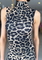 Load image into Gallery viewer, ROUTINE 1/4 ZIP TANK LEOPARD
