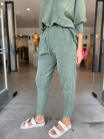Load image into Gallery viewer, WOODSIDE PANT - KHAKI WASH
