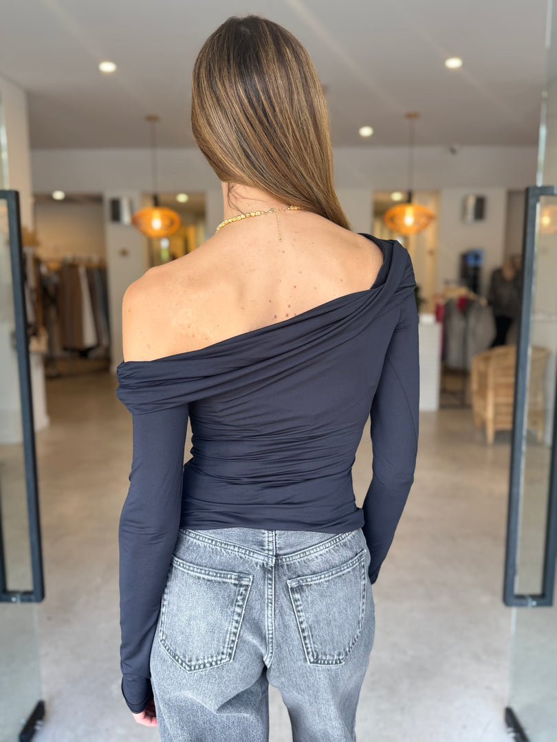 TILLIE DRAPE TOP BLACK