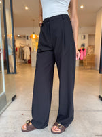 Load image into Gallery viewer, IDOL PANT - BLACK
