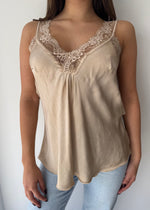 Load image into Gallery viewer, LACE CAMI * FANGO
