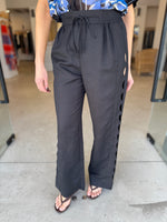 Load image into Gallery viewer, BIRDIE SCALLOP PANT

