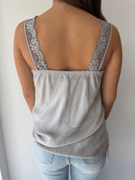 Load image into Gallery viewer, LACE CAMI * GRIGIO
