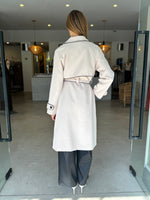 Load image into Gallery viewer, CASSIA CONTRAST TRENCH BEIGE

