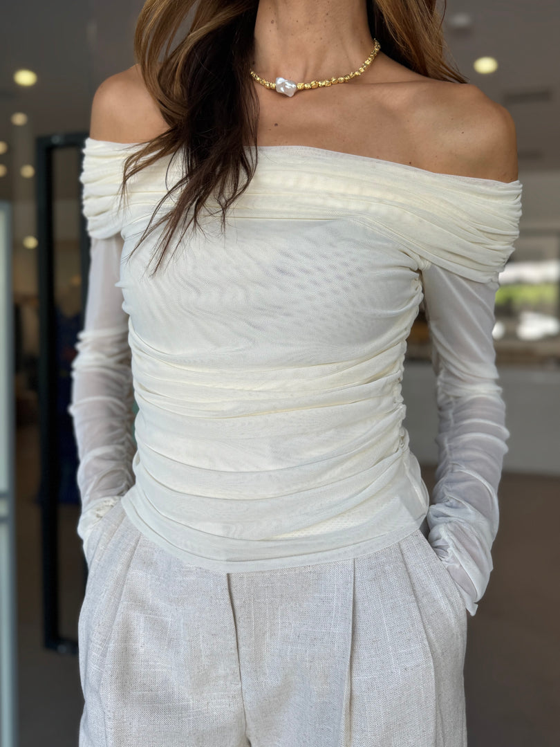 MIRA LS OFF SHOULDER TOP IVORY