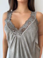 Load image into Gallery viewer, LACE CAMI * MUD
