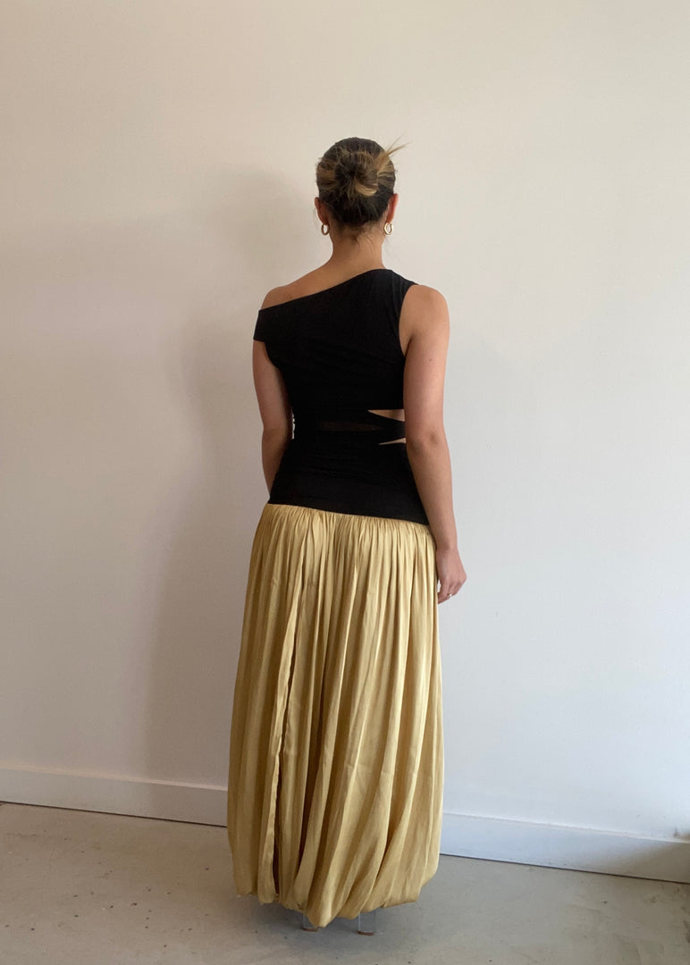 SERENE ASYM MAXI DRESS BLK/STRAW