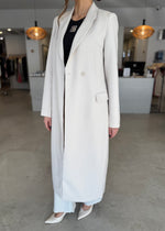 Load image into Gallery viewer, JULES LONGLINE BLAZER - OFF WHITE
