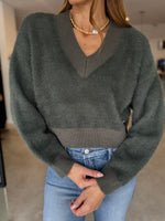 Load image into Gallery viewer, GREENPOINT V NECK KNIT CAVIAR
