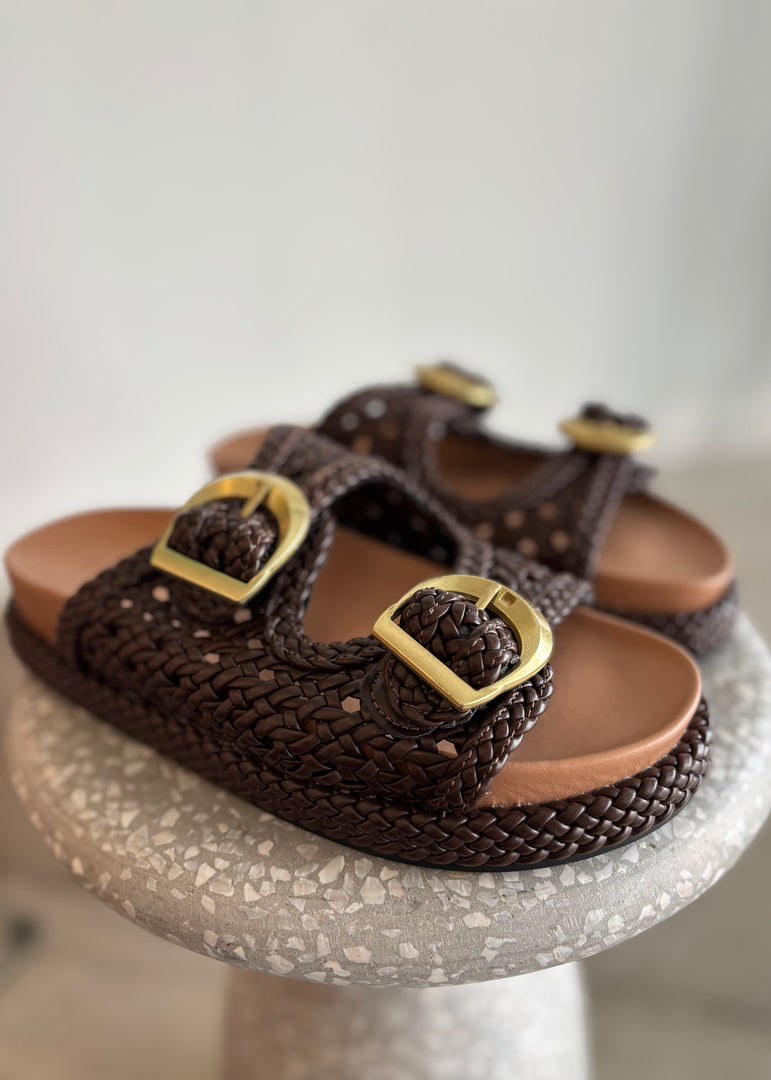 GISELLA SLIDE