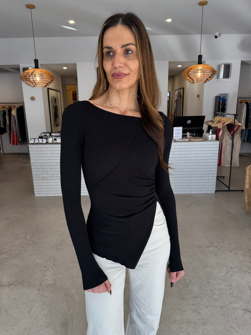 CORA LS TOP - BLACK