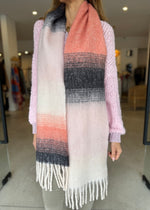Load image into Gallery viewer, STELLAR SCARF GREY PINK

