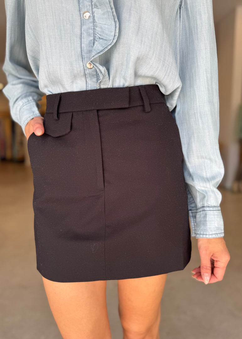ORLA MINI SKIRT - BLACK