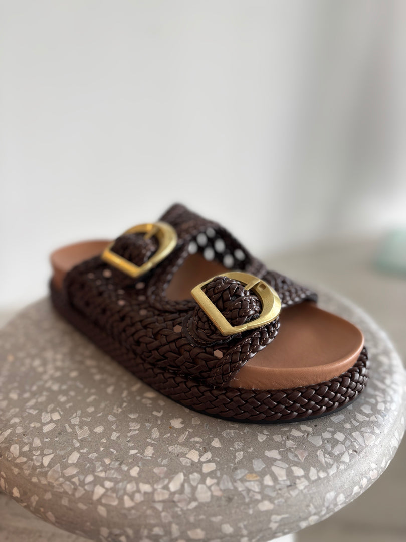 GISELLA SLIDE
