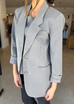 Load image into Gallery viewer, EVIE BLAZER
