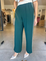 Load image into Gallery viewer, DEYNA PANT - FOREST
