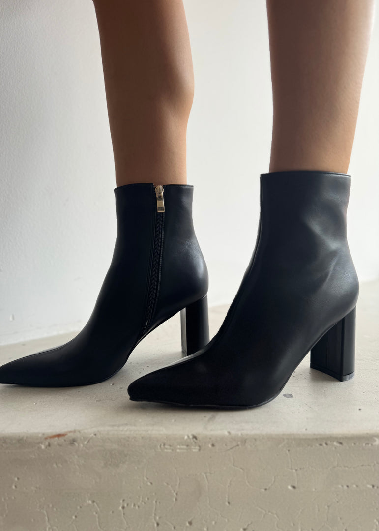 NICOLETTA BOOT - BLACK