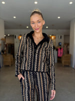 Load image into Gallery viewer, RYLIE REVERSIBLE JACKET - TAN

