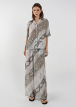 Load image into Gallery viewer, GINA SHIRT
