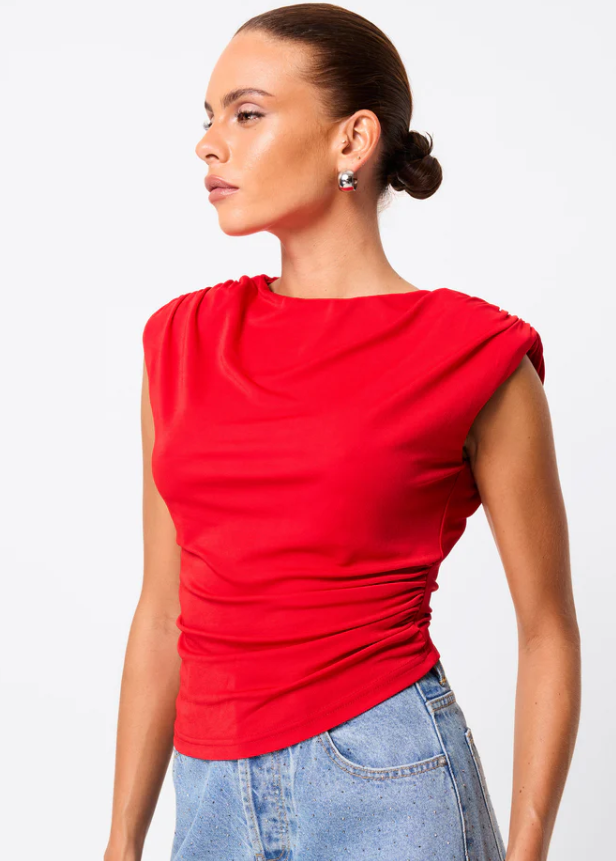DESIRE TOP