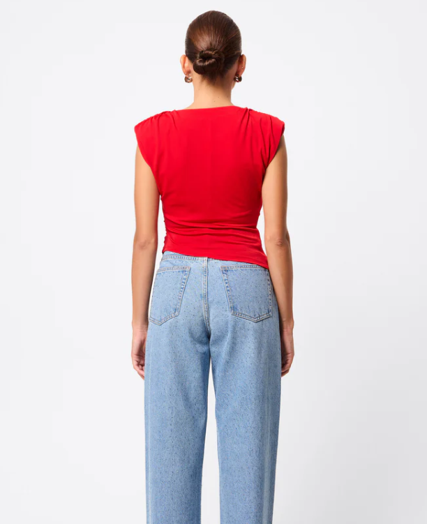 DESIRE TOP