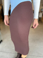 Load image into Gallery viewer, TIA KNIT MIDI DRESS ABSTRACT
