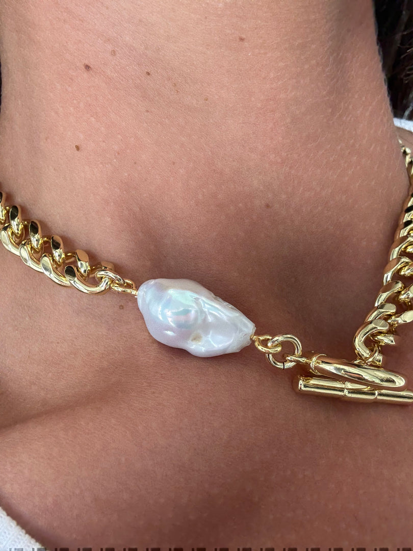AURAE NECKLACE