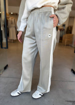 Load image into Gallery viewer, TRICOT TRACKPANT - BISCUIT
