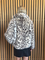 Load image into Gallery viewer, BERTOLI JACKET - GREY LEOPARD
