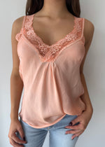 Load image into Gallery viewer, LACE CAMI * SALMONE
