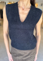 Load image into Gallery viewer, SLUMBER VEST - BLACK
