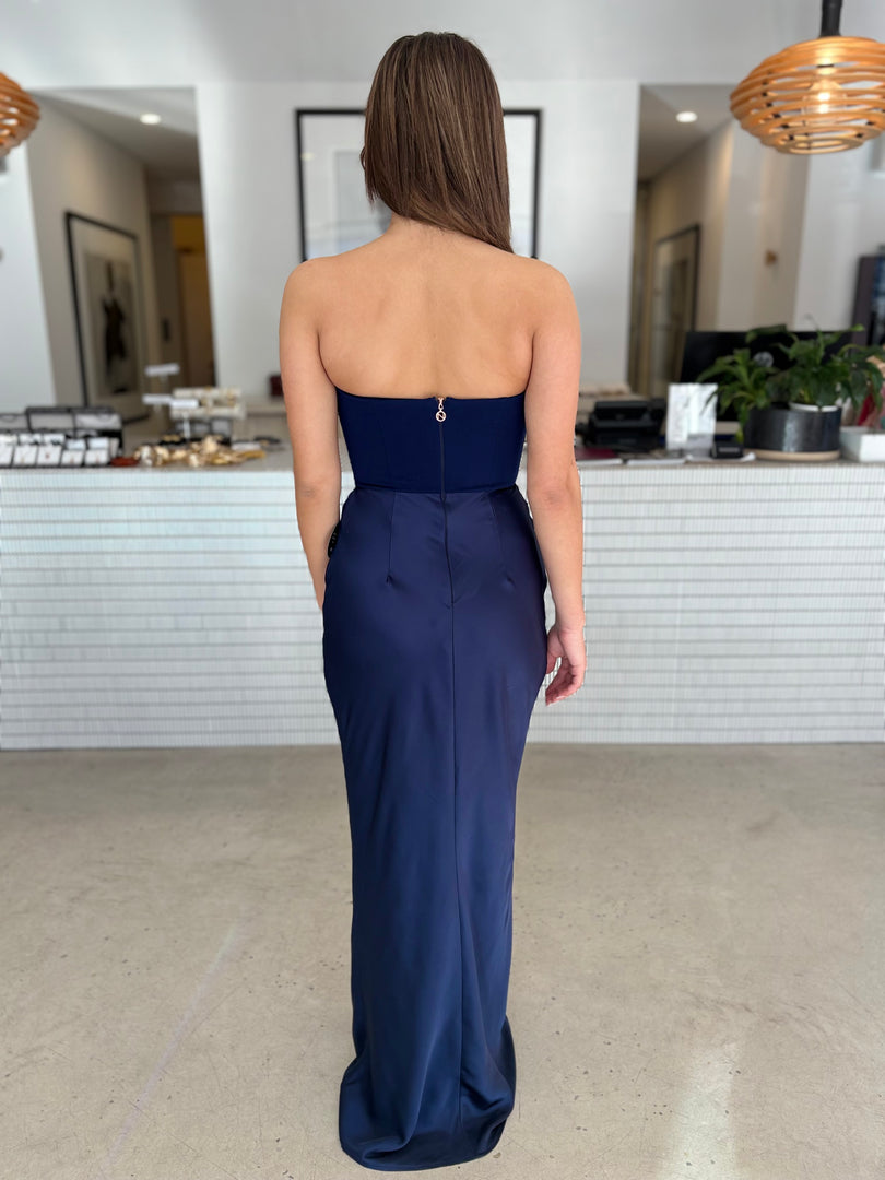 CHIARA STRAPLESS GOWN - NAVY