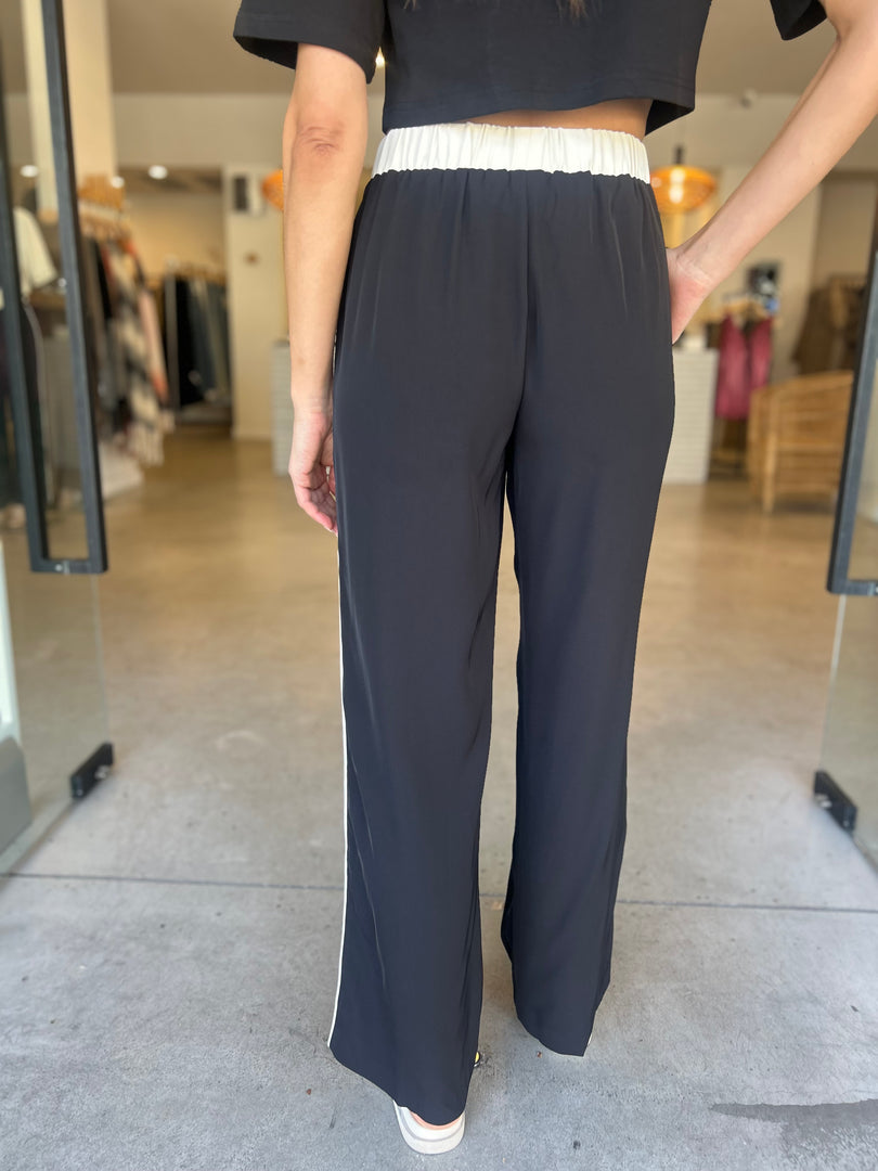 DEYNA PANT - BLACK