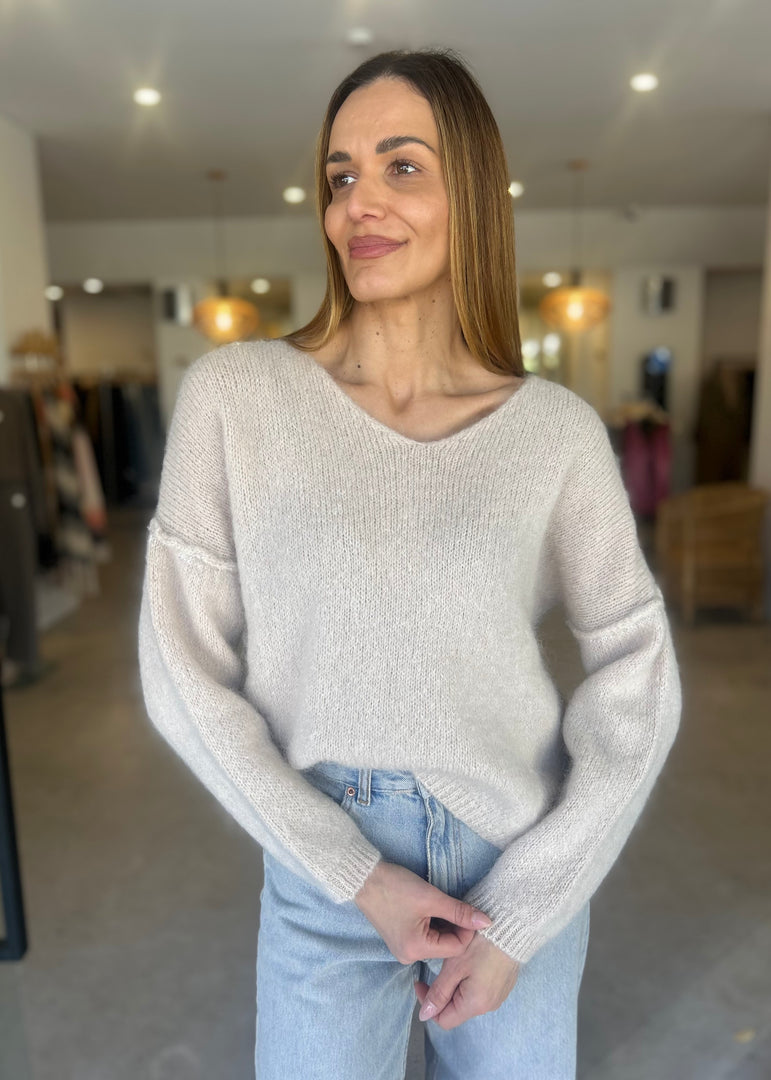 TROMBOLI V NECK KNIT - TAUPE