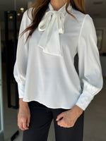 Load image into Gallery viewer, GISELLE BLOUSE WHITE
