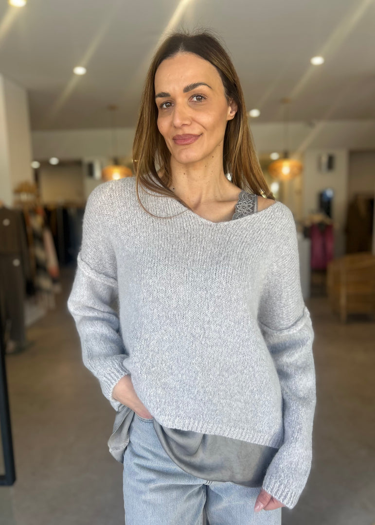 TROMBOLI V NECK KNIT - SILVER