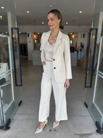 Load image into Gallery viewer, VOYAGE BLAZER - CREAM
