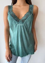 Load image into Gallery viewer, LACE CAMI * BOTTIGLIA

