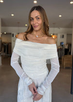 Load image into Gallery viewer, MIRA LS OFF SHOULDER TOP IVORY
