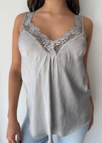 Load image into Gallery viewer, LACE CAMI * GRIGIO
