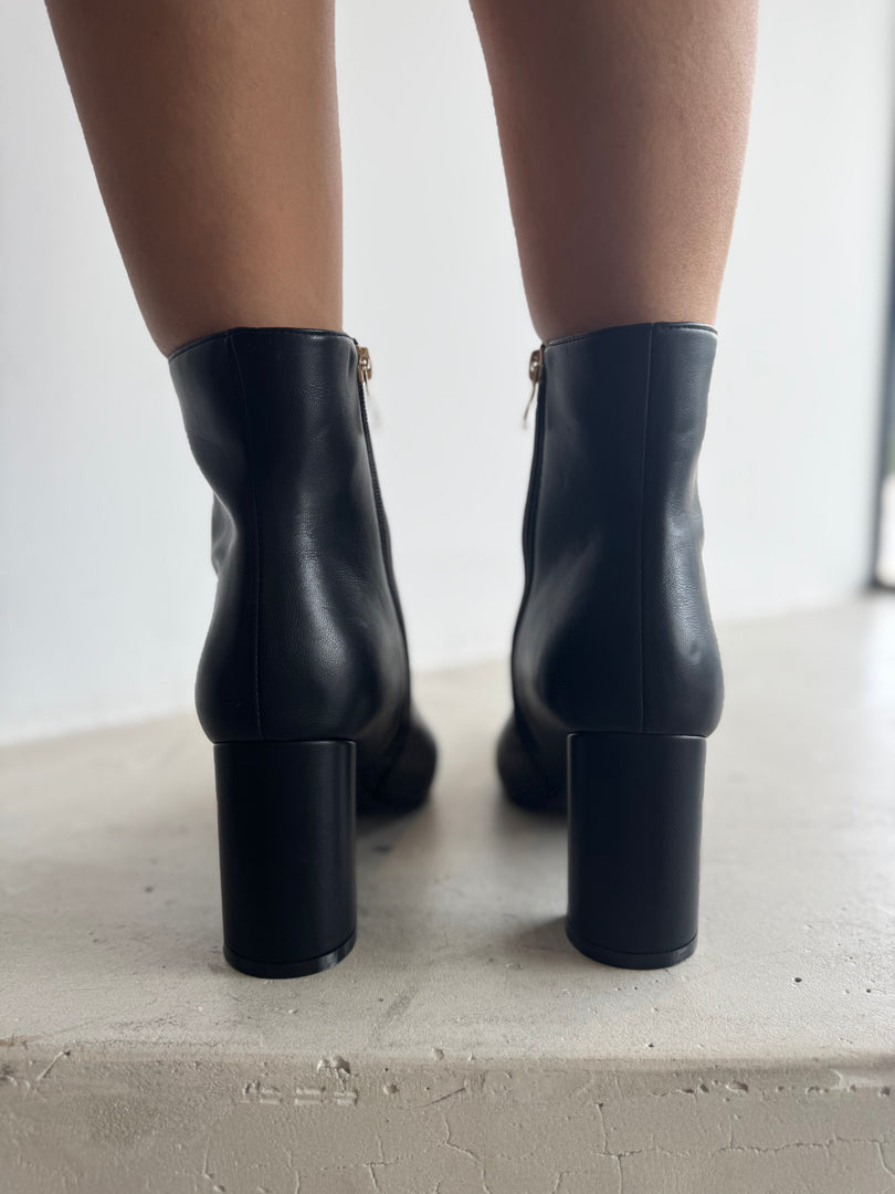 NICOLETTA BOOT - BLACK