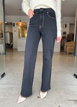 Load image into Gallery viewer, HUTCHENCE JEAN - WASHED BLACK
