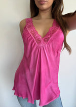Load image into Gallery viewer, LACE CAMI * FUCSHIA
