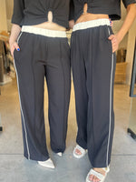 Load image into Gallery viewer, DEYNA PANT - BLACK
