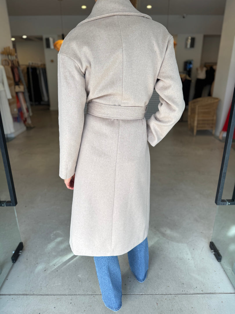 STATEMENT COAT