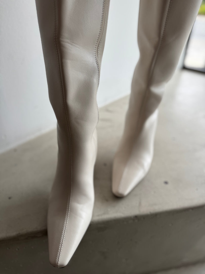 YOSHIKO BOOT - IVORY