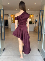 Load image into Gallery viewer, LIVIA GOWN - BERRY
