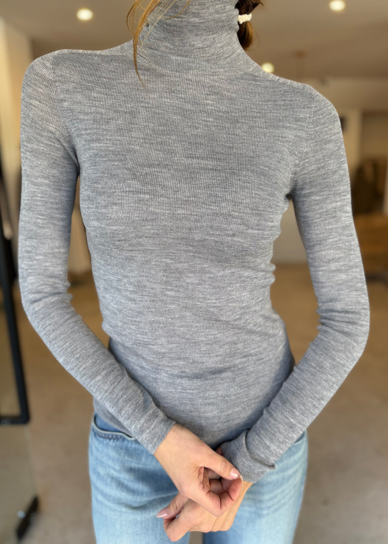 ISLA TOP - GREY